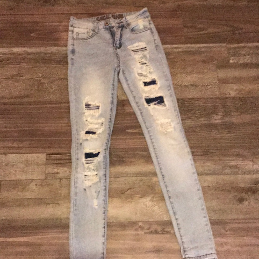 Ripped jeans light washed